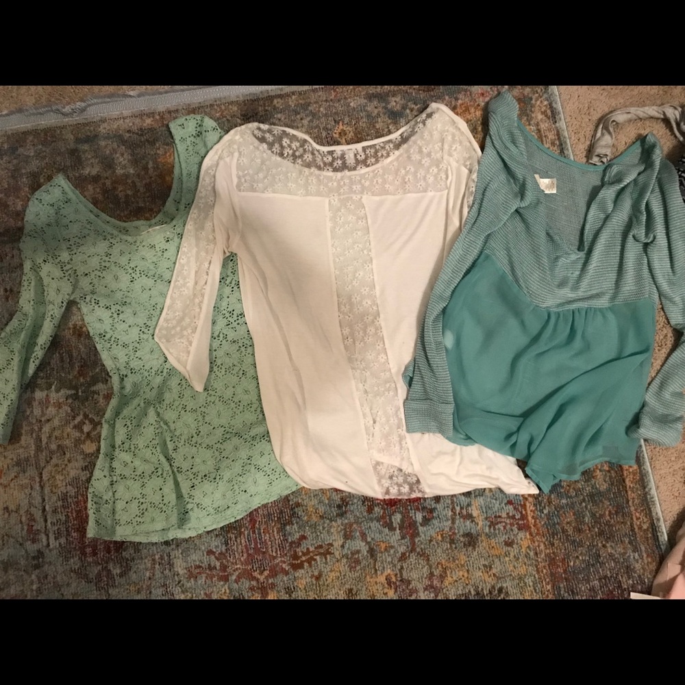 Bundle of women’s tops